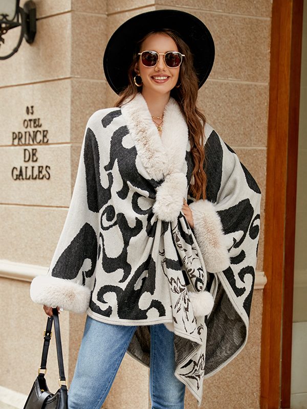 Contrast Color Fur Collar Thickened Warm Sweater in Sweaters