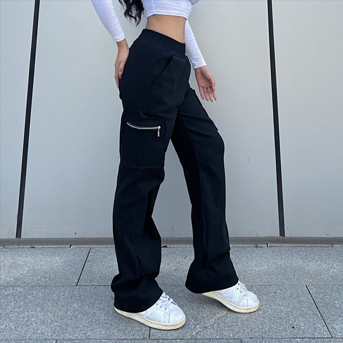 Trendy Cargo Pocket Zipper Trousers in Pants