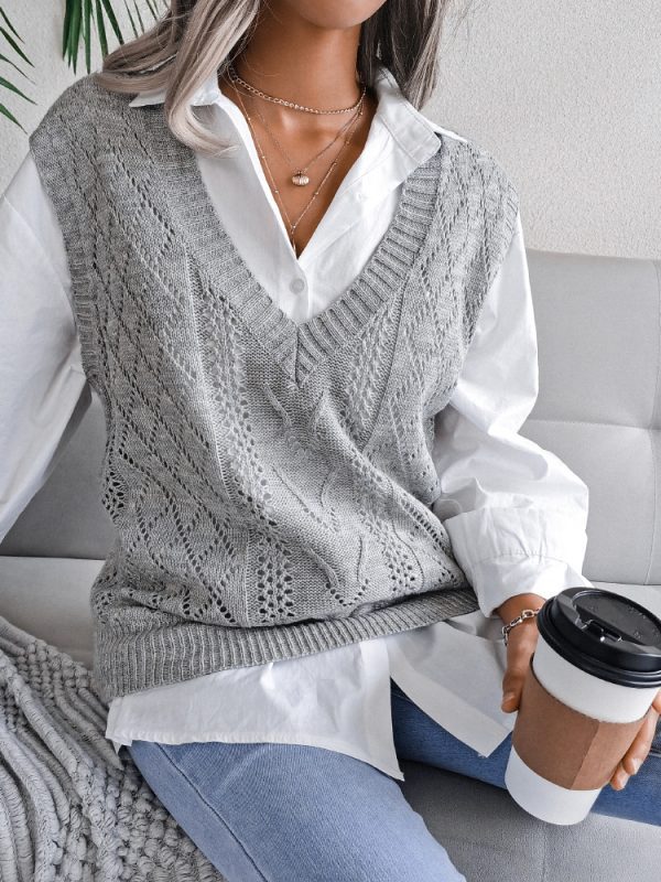 Cutout Twist V neck Knitted Vest in Sweaters