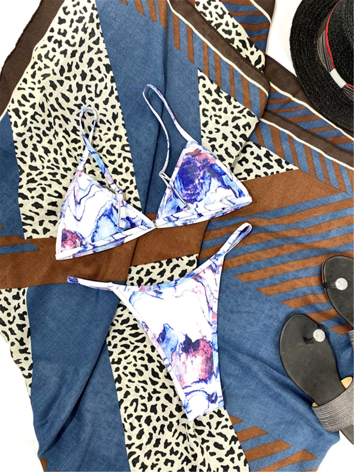 Retro Printed Three-Piece Set Bikini in Swimsuits