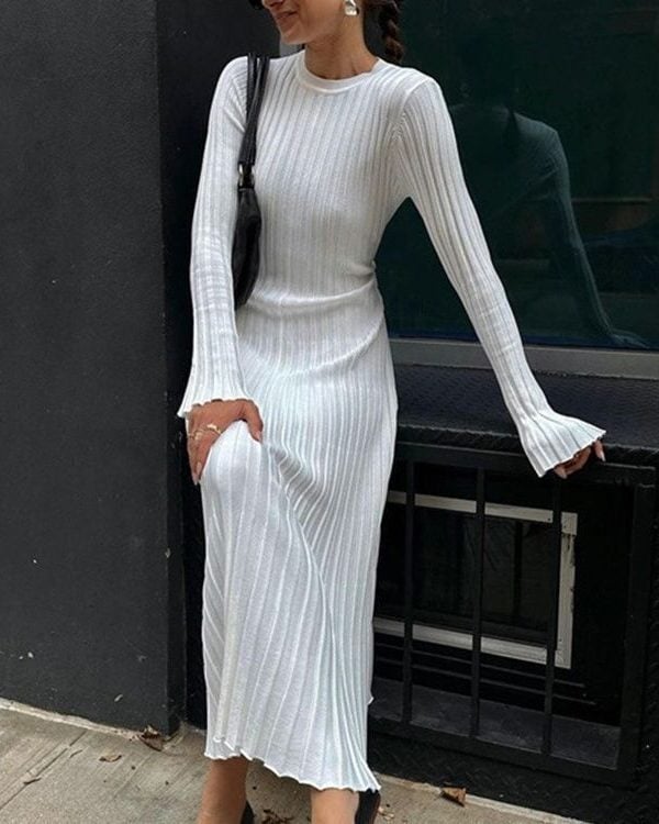 Long Sleeve Round Neck Tight Knitted Dress in Dresses