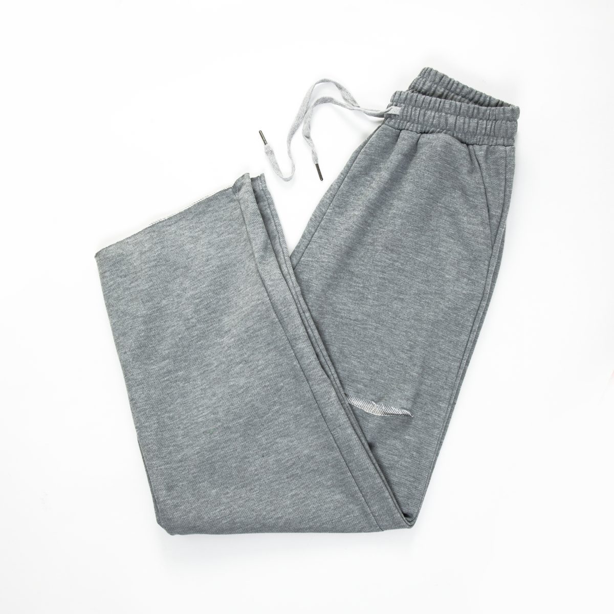 Loose Hole Straight Lengthened Mopping Sports Pants in Pants