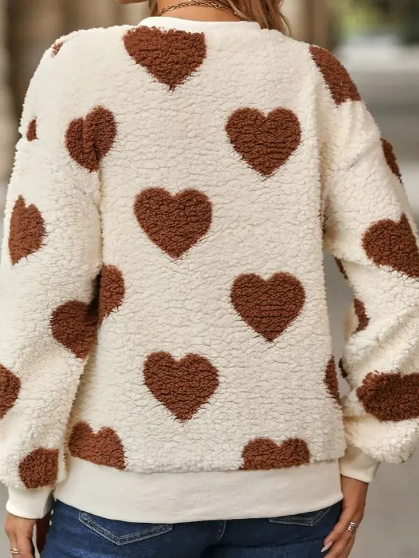 Plush Loving Heart Printed Loose Long Sleeves Crew Neck Pullover Sweatshirt in Hoodies & Sweatshirts