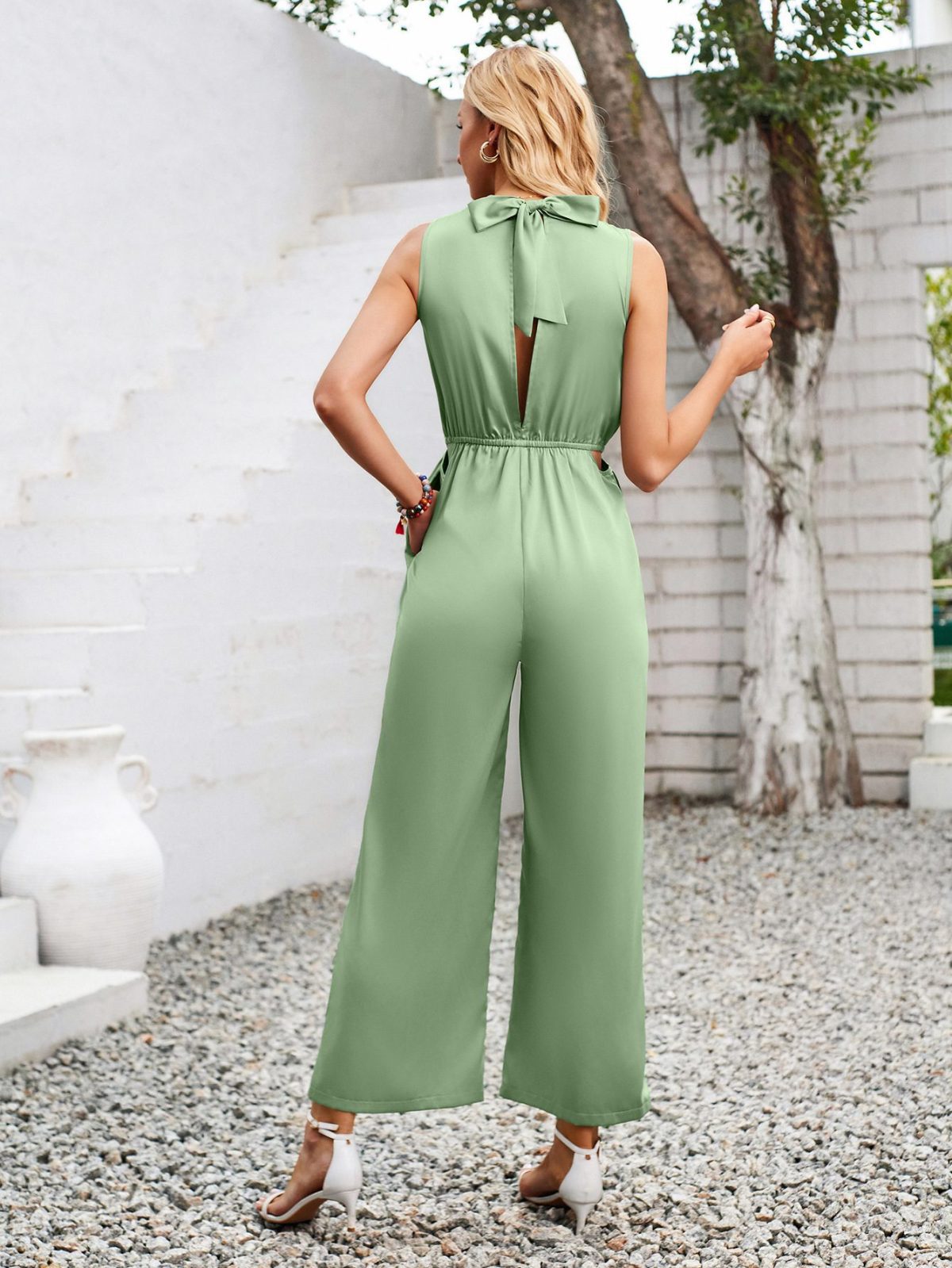 Pile Collar Solid Color Hollow Out Cutout Jumpsuit in Jumpsuits & Rompers