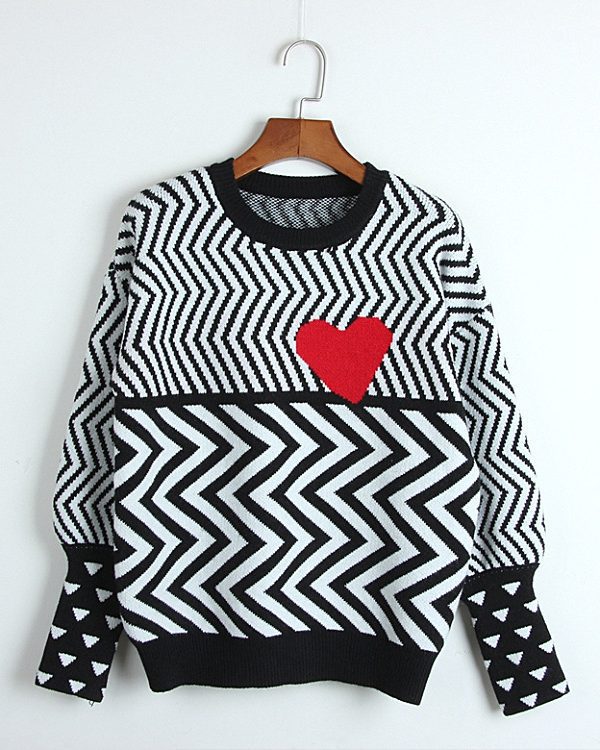 Wave Striped Color Matching Knitted Love Pullover in Sweaters