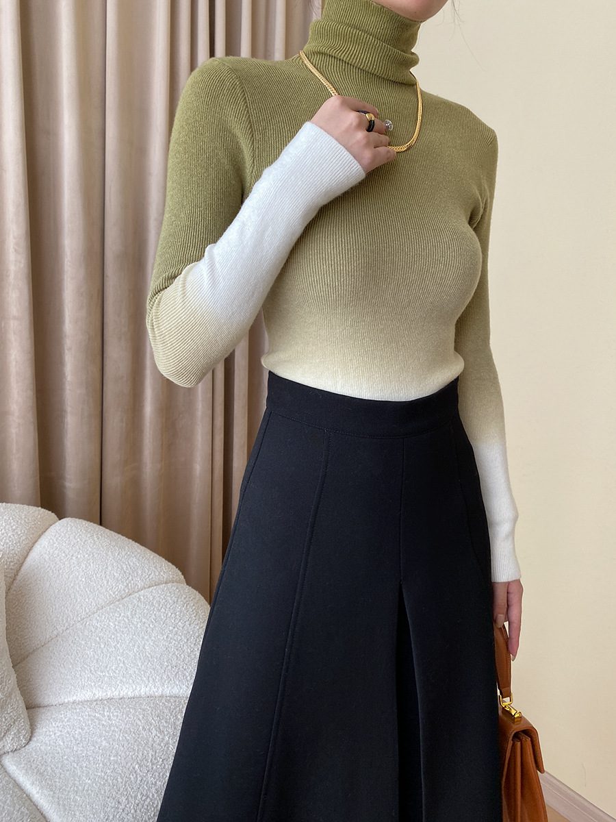 Artistic Sense Gradient Coloring French High Collar Slim Fit Slimming Bottoming Sweater in Sweaters