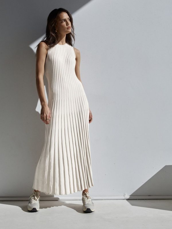 Knitted Round Neck Stripe Slimming Knitted Maxi Dress in Dresses