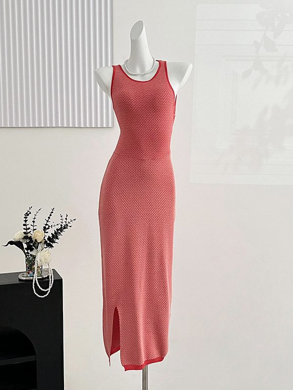 Sexy Round Neck Backless Tight Waist Sheath Dress in Dresses