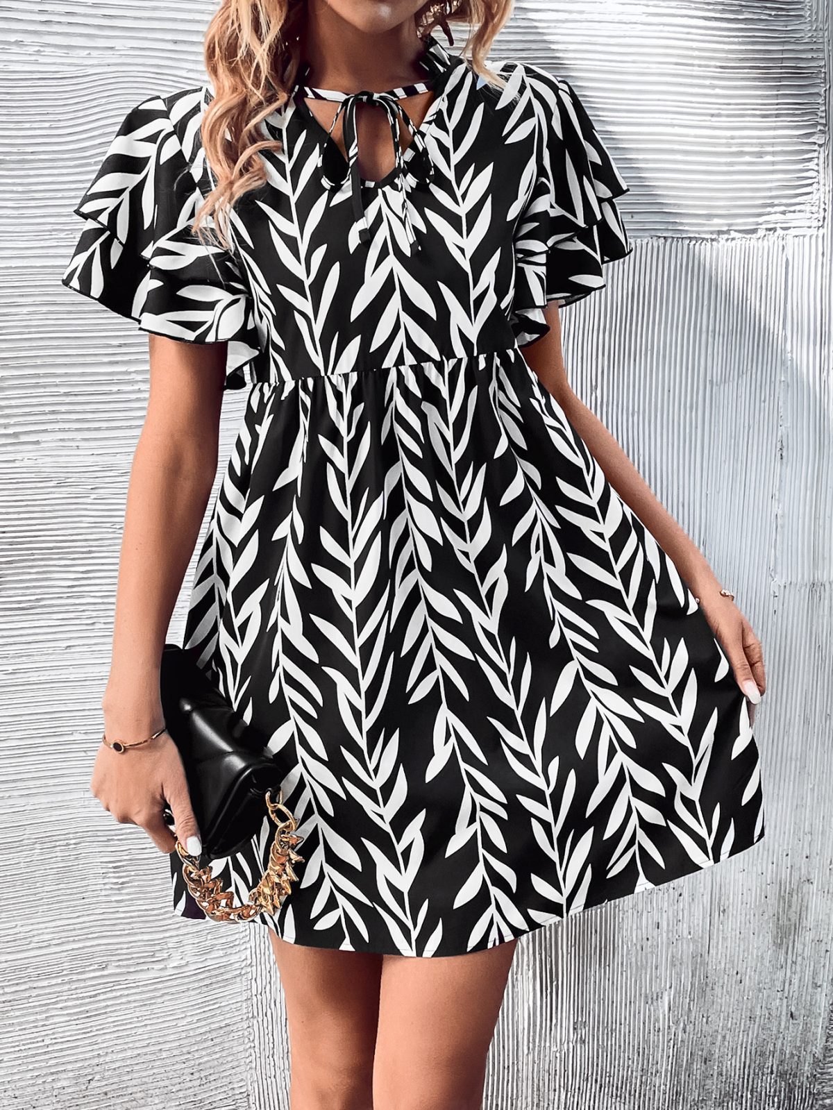 V-Neck Printed High Waist Dress in Dresses