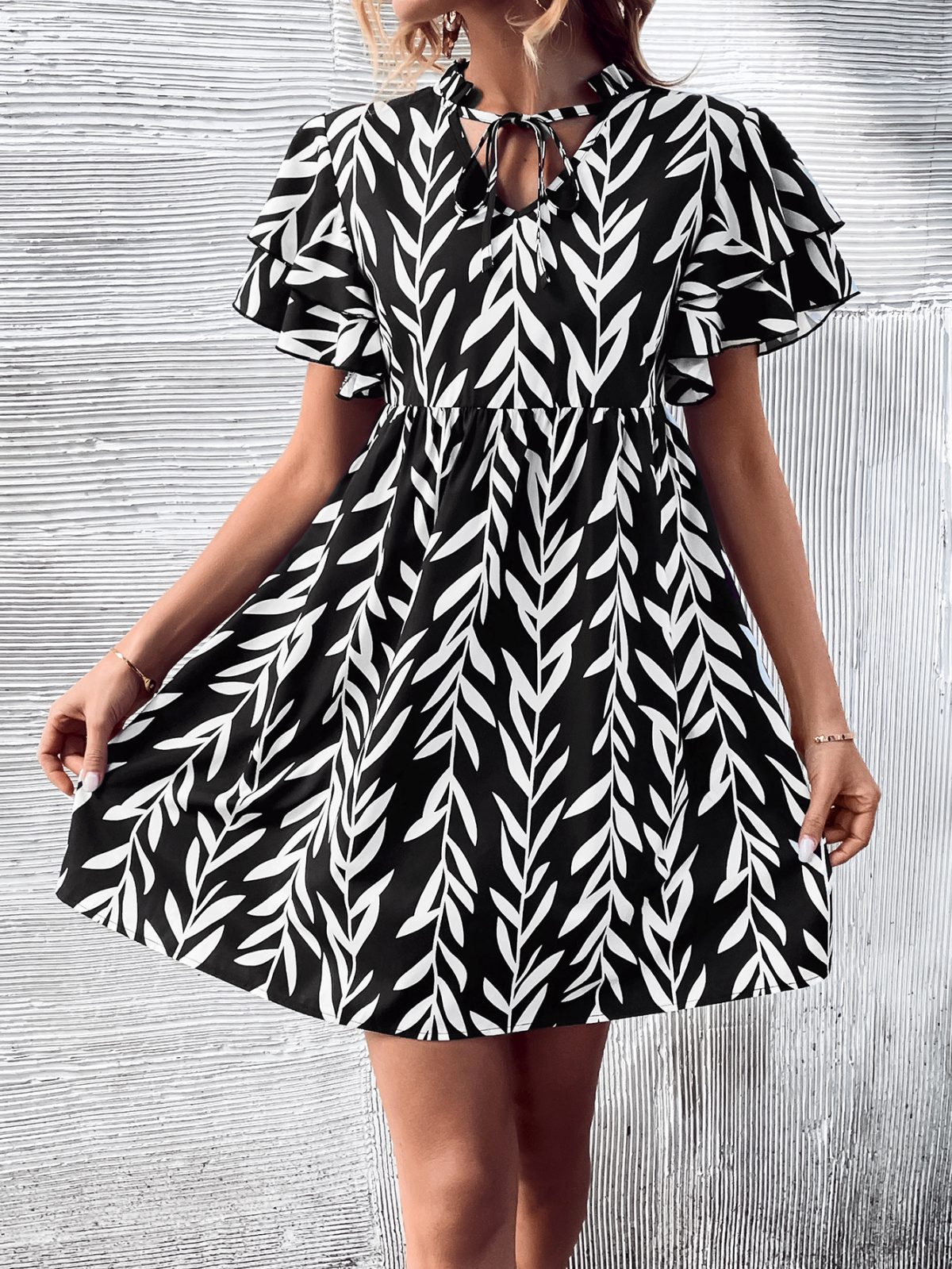 V-Neck Printed High Waist Dress in Dresses