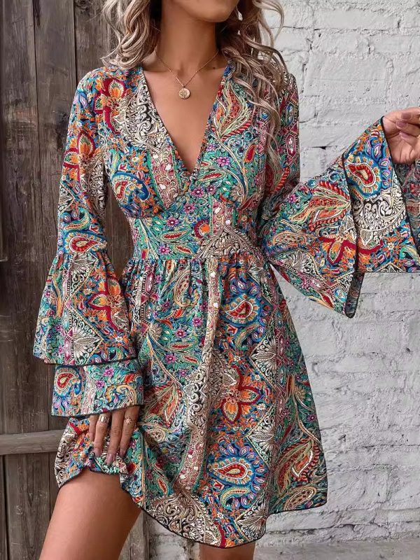 Elegant Floral Print V Neck Flare Sleeve Dress in Dresses